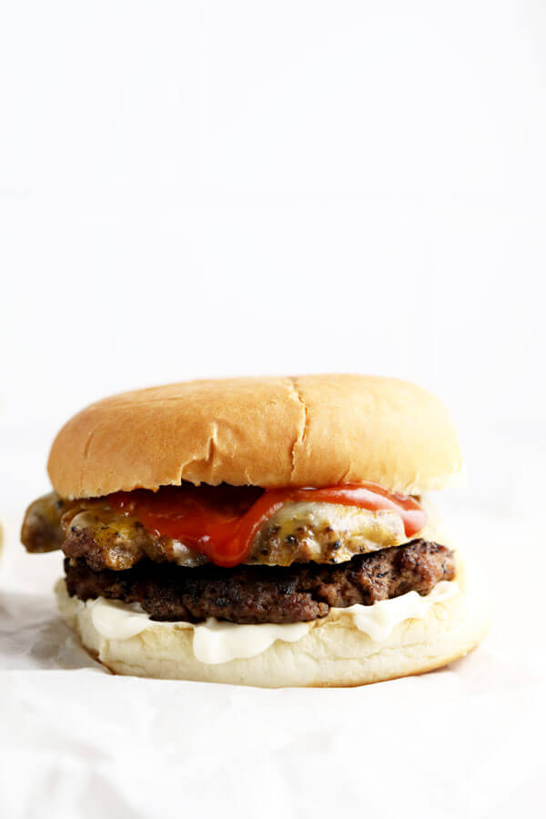How To Make A Burger That Actually Tastes Good The DIY Foodie