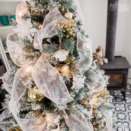 5 Ways to Make Your Christmas Tree Look Amazing on a Budget! The DIY