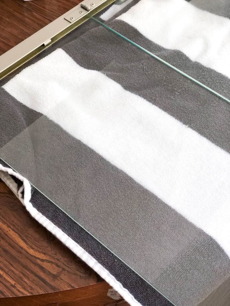 How Do You Remove Spray Paint from Glass? The DIY Nuts