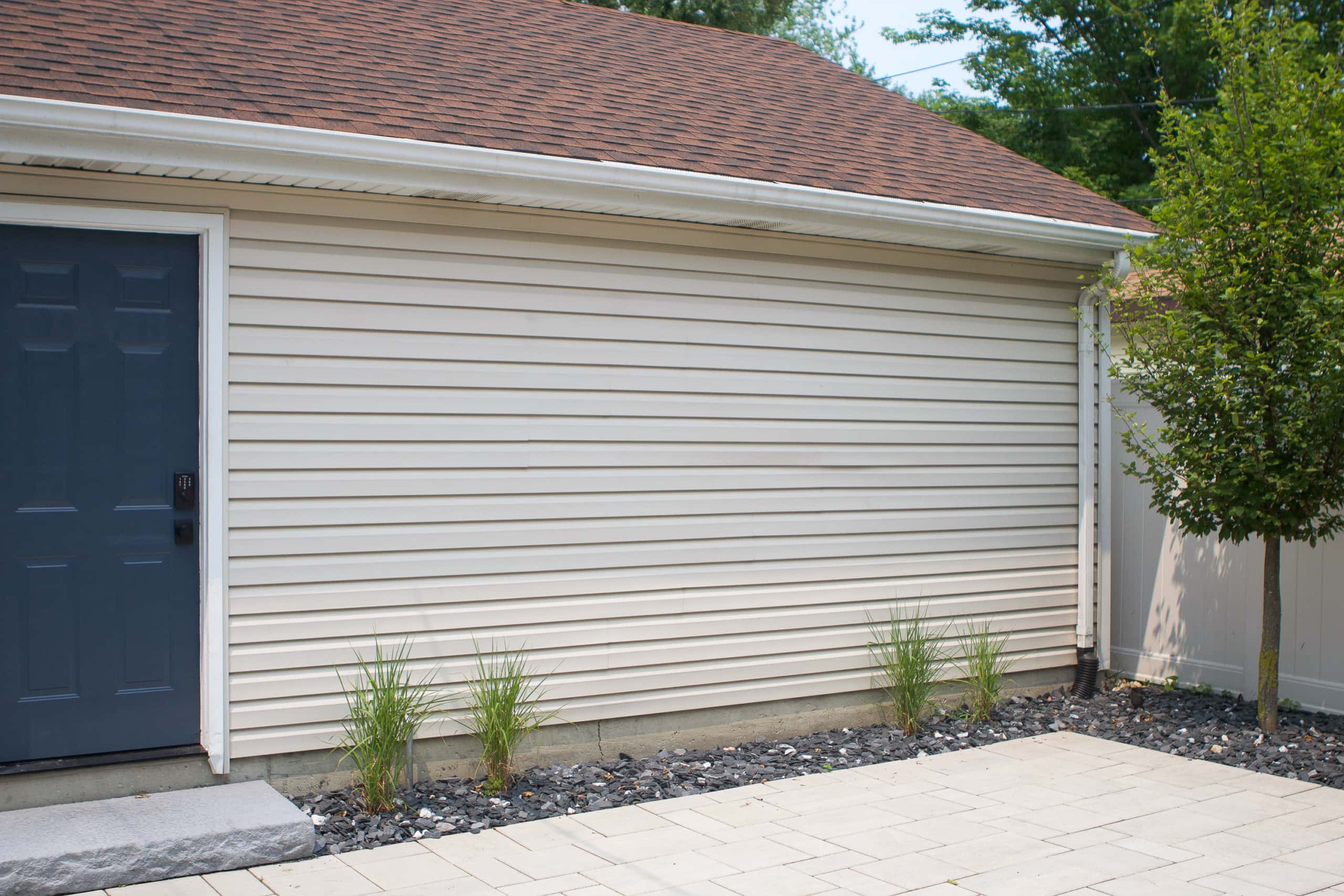 How To Hang String Lights From House Garage