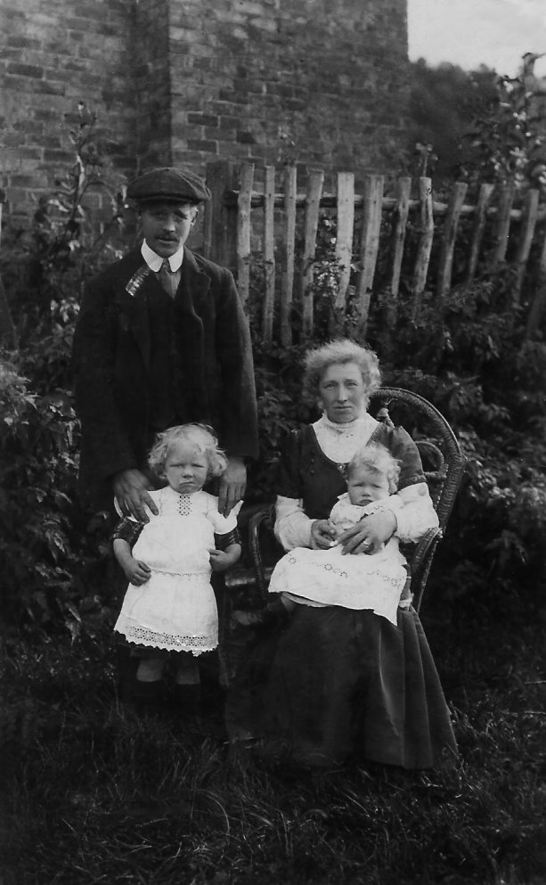 Digital Editing Makes Everyone A Photographer! McTip IT Ltd.