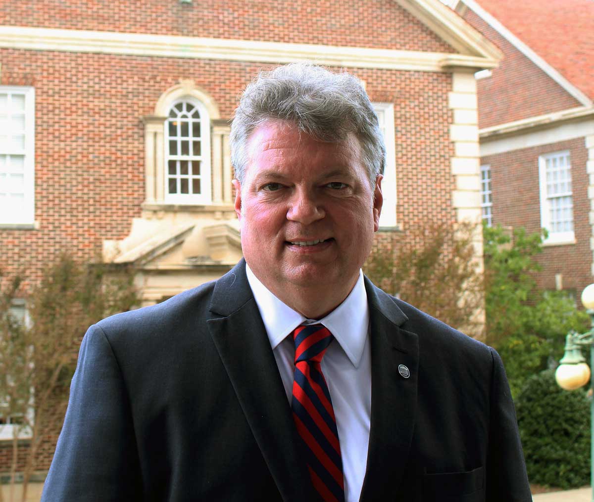 AG Jim Hood stings online wine vendors in complaint The Daily