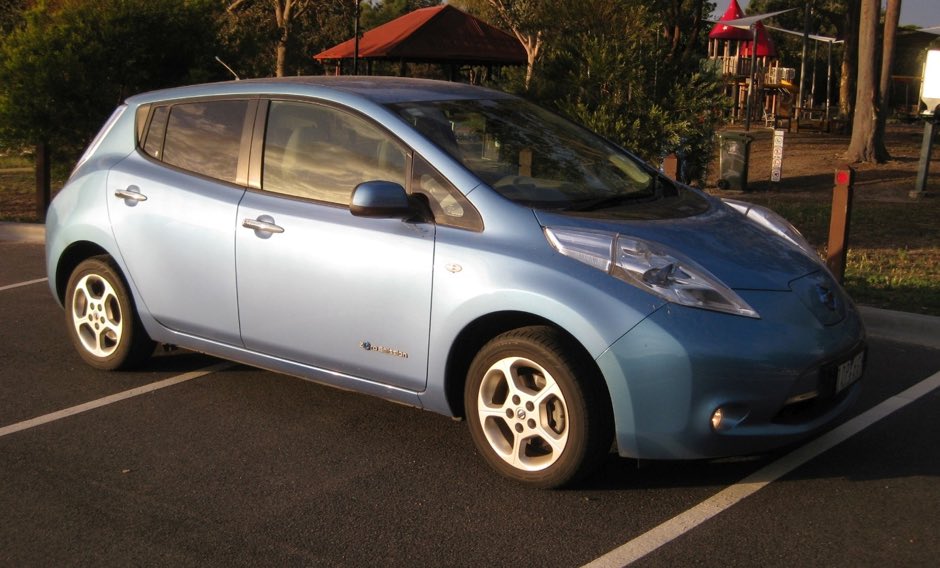 How do old batteries affect sale value of secondhand EVs?