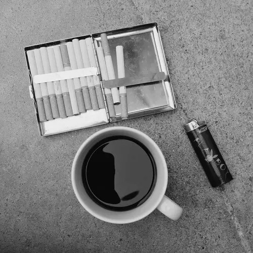 AFFORDABLE TEETH WHITENING TRICK FOR SMOKERS, COFFEE DRINKERS, AND