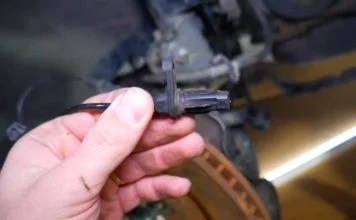 How to Fix OBD Code C1222 Mismatch of the Speed Wheels?
