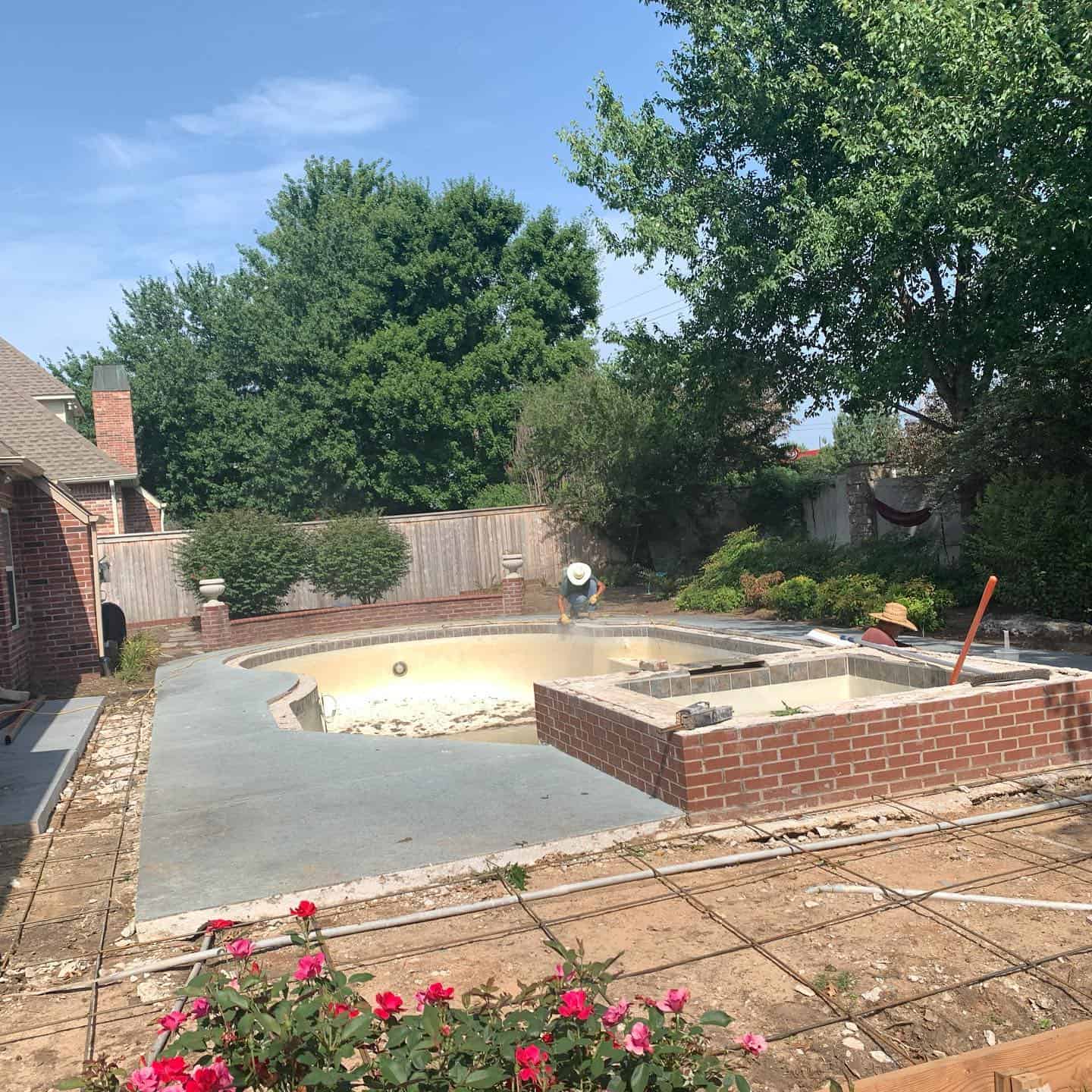 How to Raise pH and Alkalinity in Your Pool | Elite Pool Service