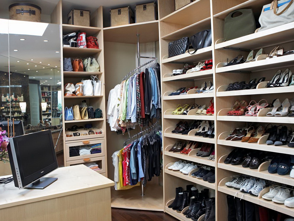 Closet Corner Shoe Rack