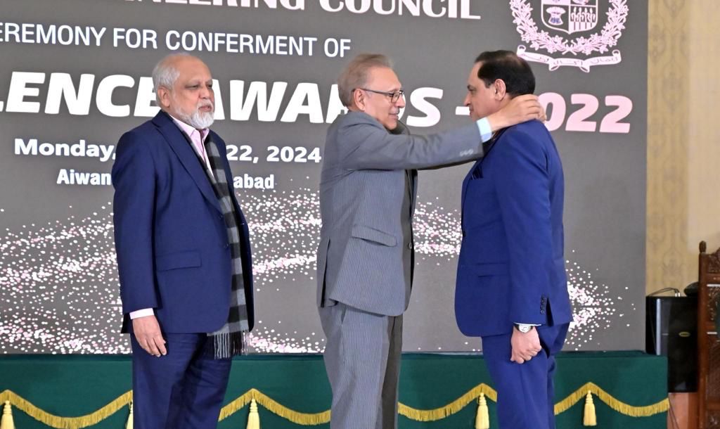 Chairman WAPDA Receives PEC Lifetime Achievement Award from President Arif Alvi for