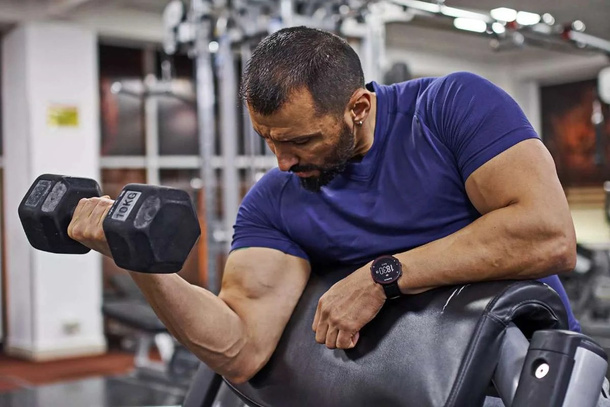 Standing Dumbbell Hammer Curls