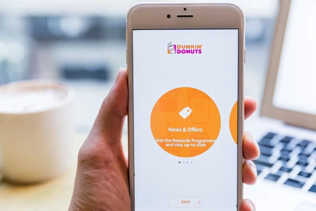 How Dunkin' Donuts Became a Cultural Icon? The Enterprise World(03)