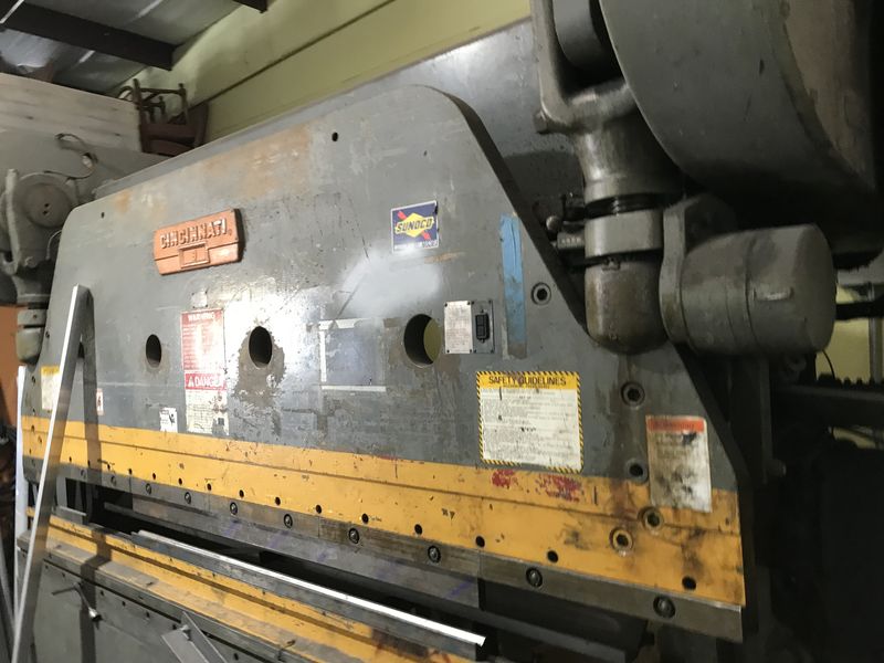 Cincinnati Series 9 225 Ton x 12' Mechanical Press Brake The