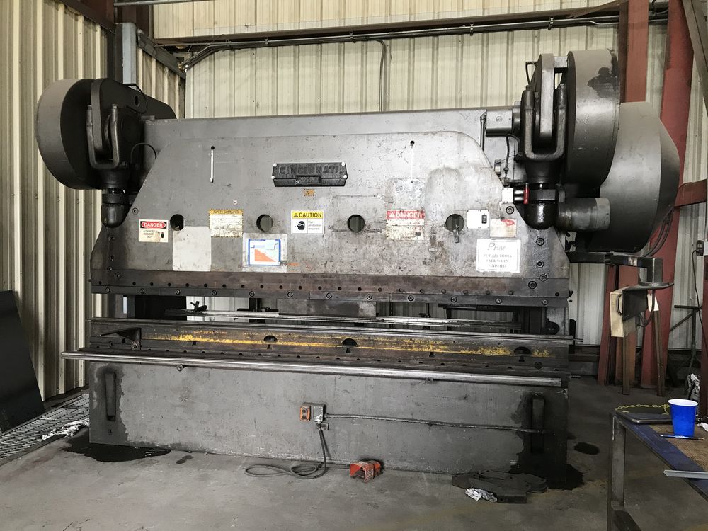Cincinnati 7 Series 12' 175 Ton Press Brake w/ CNC Back Gauge The