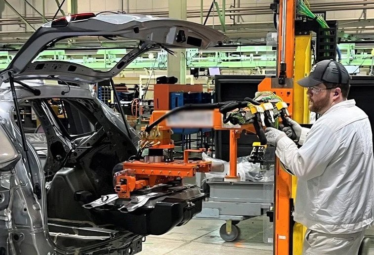 Honda Commences Mass Production of 2023 CRV Hybrid at East Liberty
