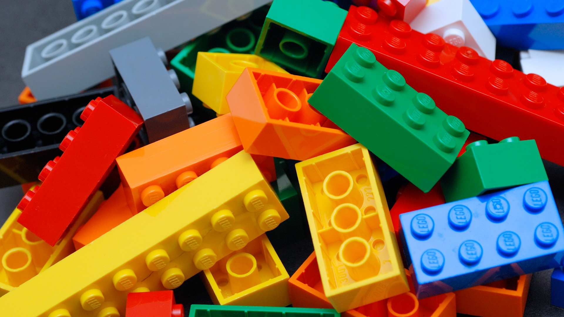 How long does it take for plastic to degrade the Lego bricks study