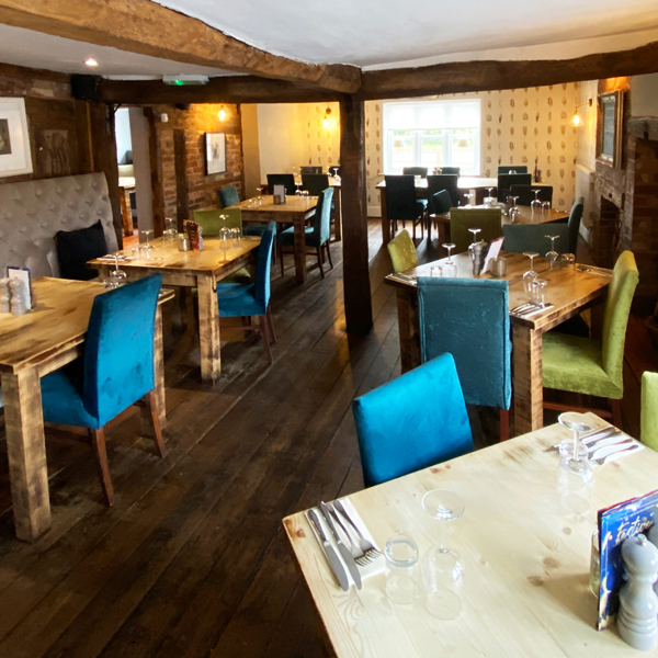 Gastro Pub Restaurant Hotel in Warwickshire The Falcon