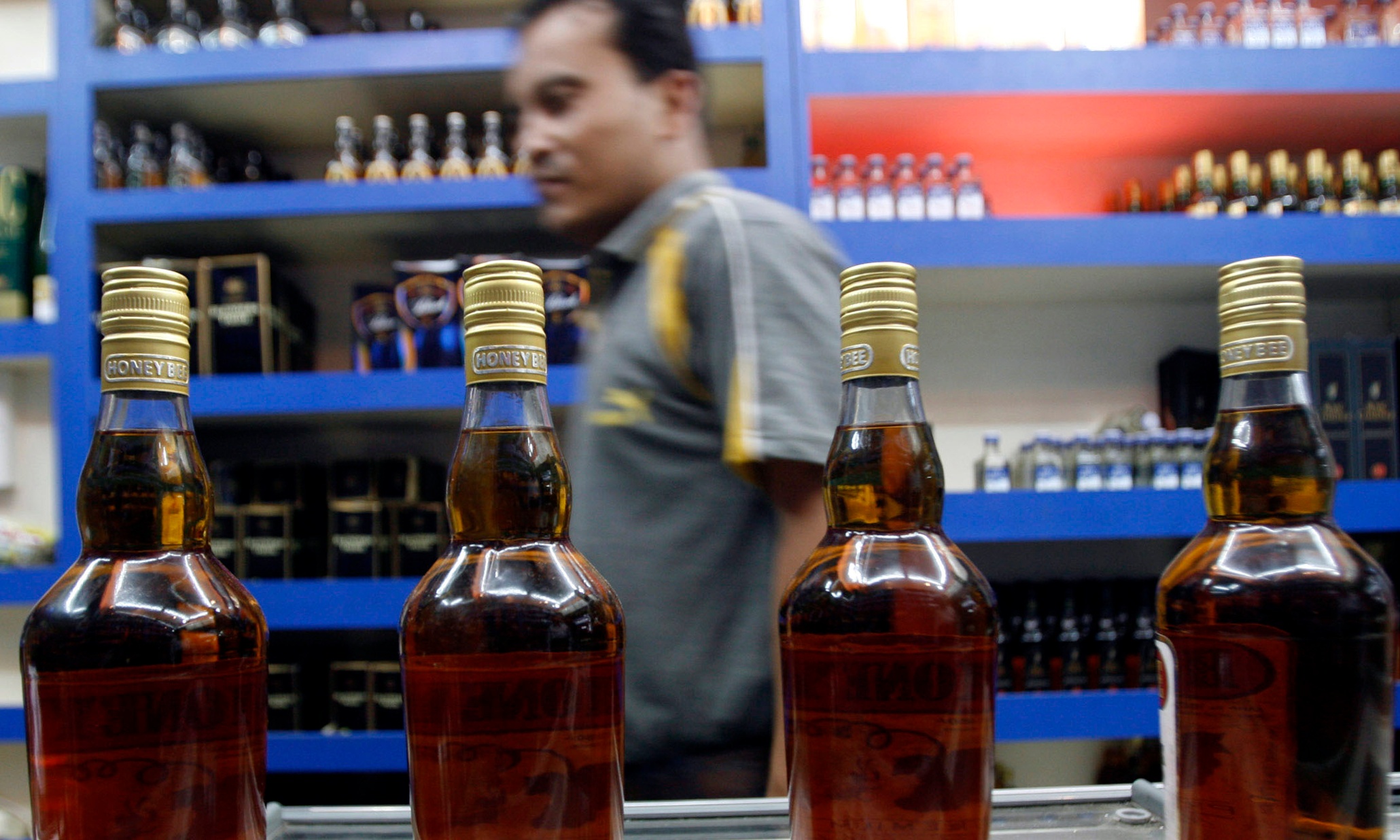 West Bengal registers liquor sales worth ₹ 40 crore on Day 1 of