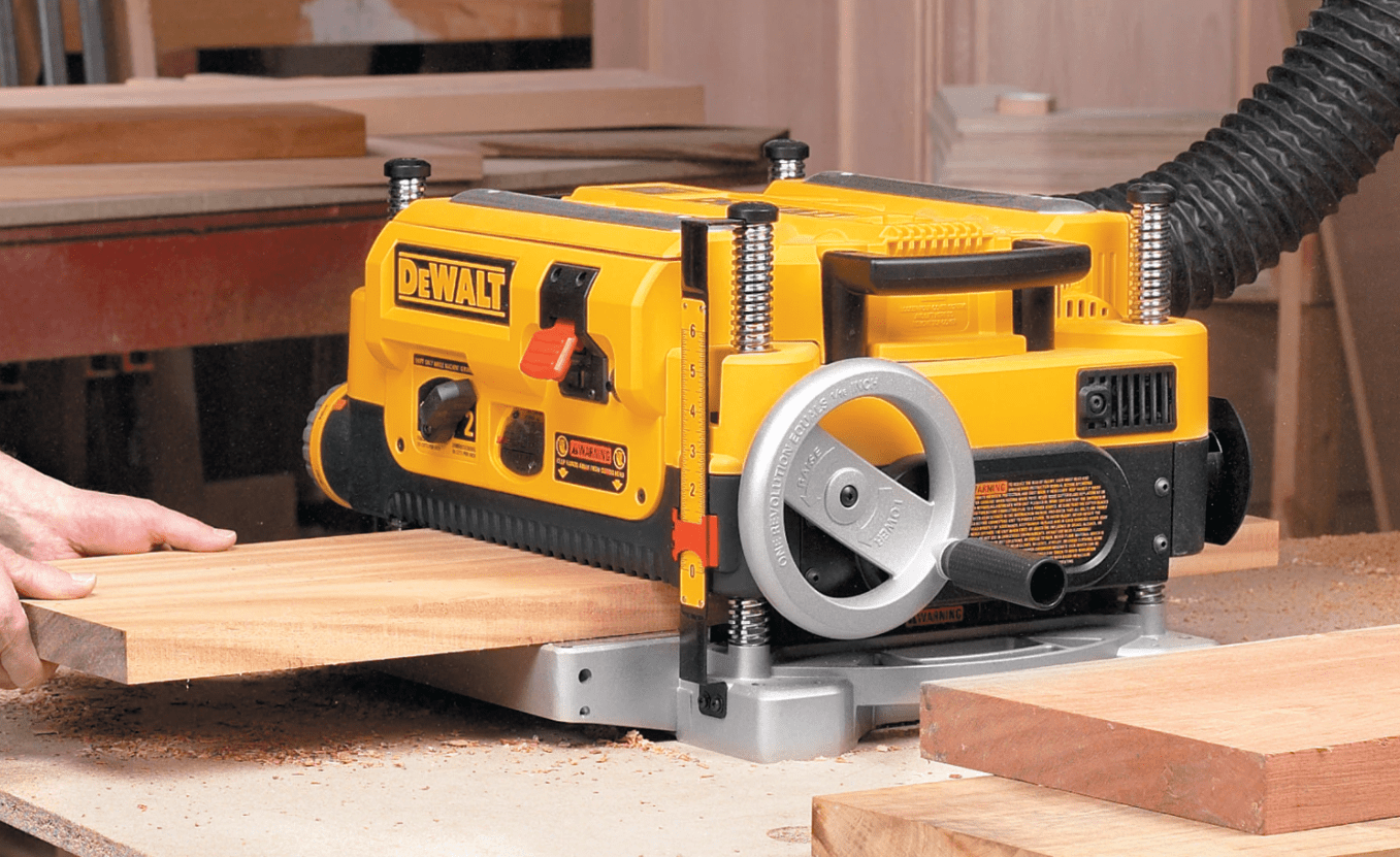 Best Wood Planers Reviews & Buying Guide 2022