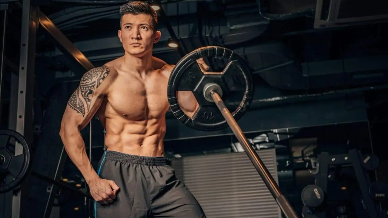 6 Best Barbell Exercises to Sculpt Your Upper Back