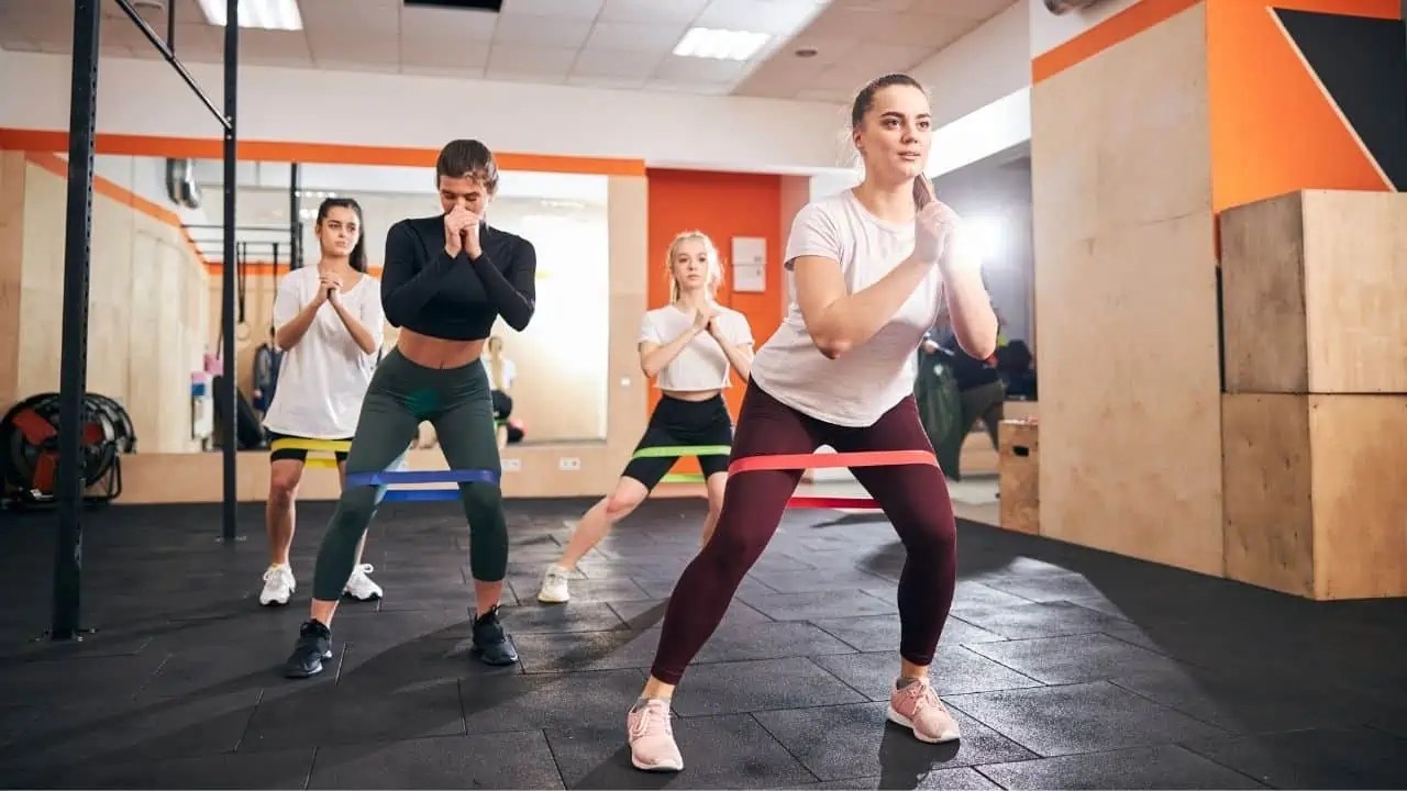 6 Best Resistance Band Quad Exercises to Dominate Your Leg Day