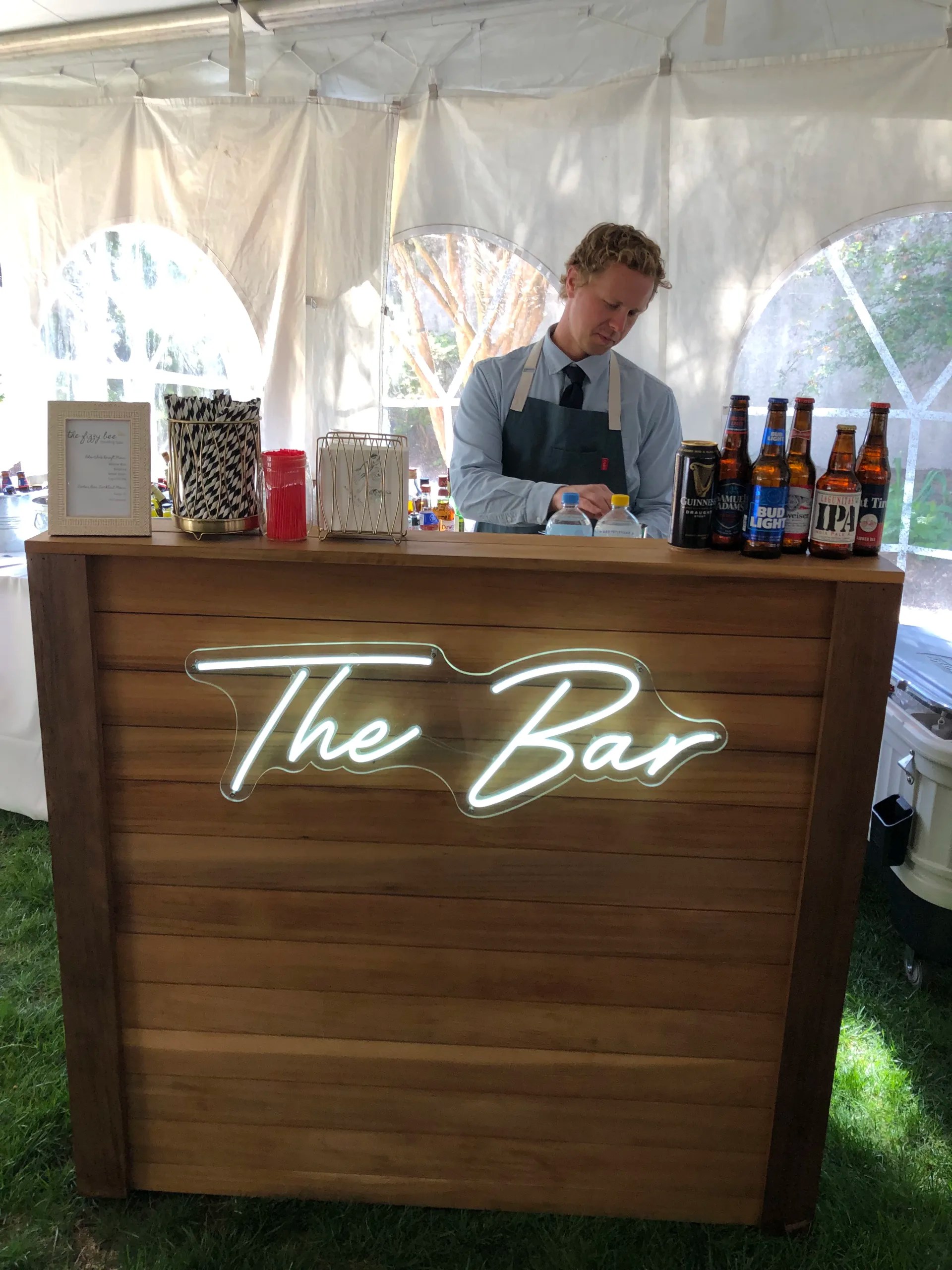 The Cedar Bar - The Fizzy Bee