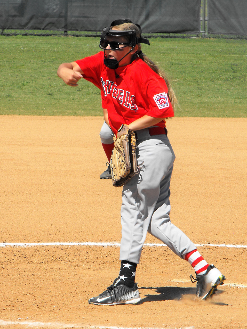 Angels softball 10 The Flash Today