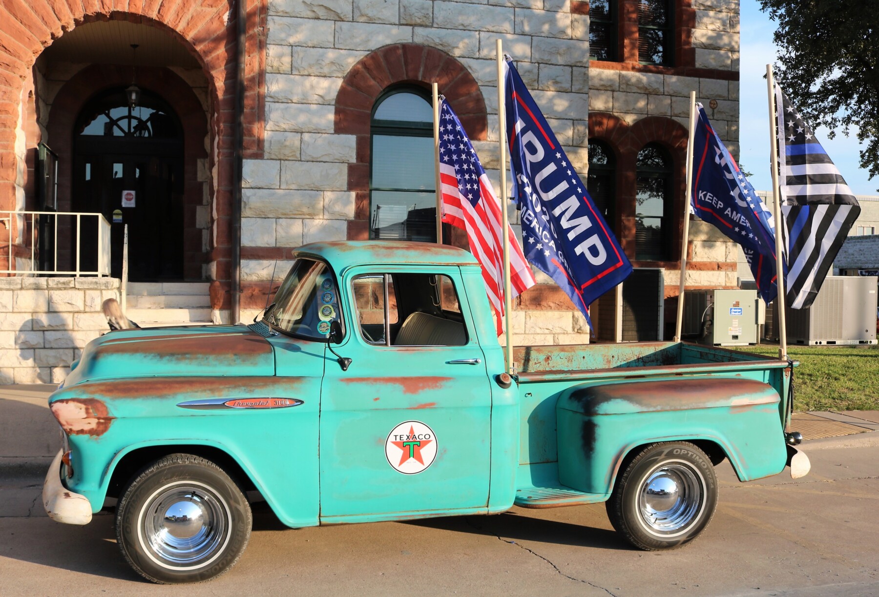 PHOTOS Coffee and Cars at the Courthouse The Flash Today Erath County