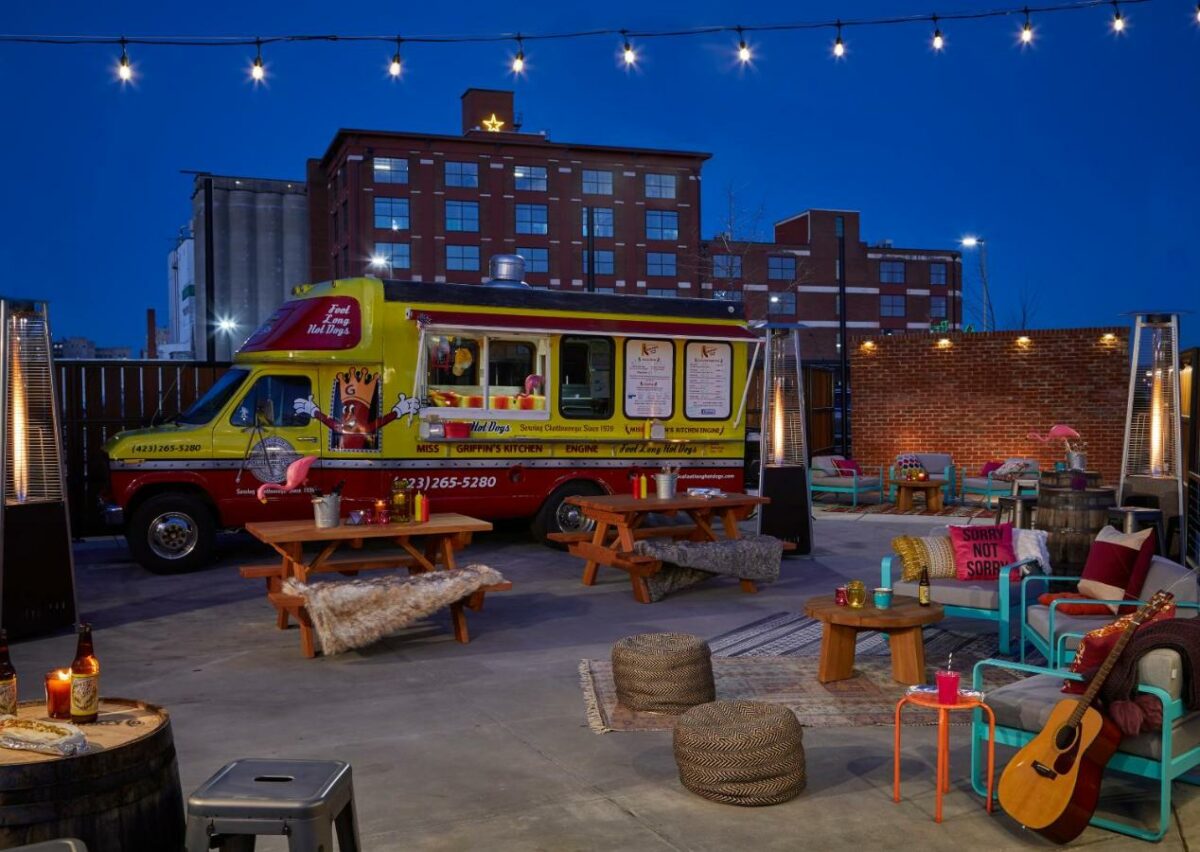 10 Best PetFriendly Hotels & Activities in Chattanooga, TN