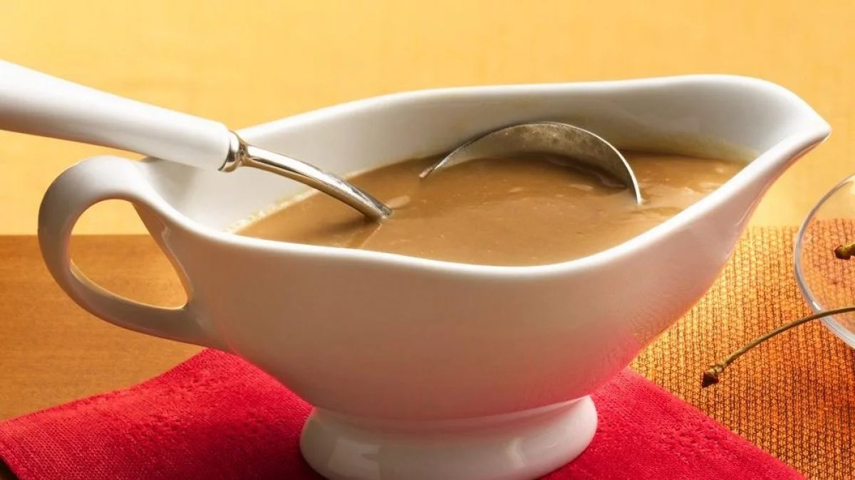 Delicious Homemade KFC Gravy [Copycat Recipe] TheFoodXP