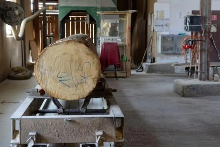 Sawmill and Milling Guide How To Use Them and Which to Buy? The