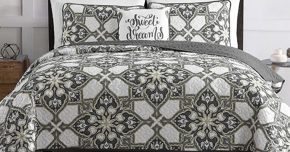 Zulily 4pc Quilt Sets Only 22.94 The Freebie Guy Freebies, Penny Shopping, Deals, & Giveaways