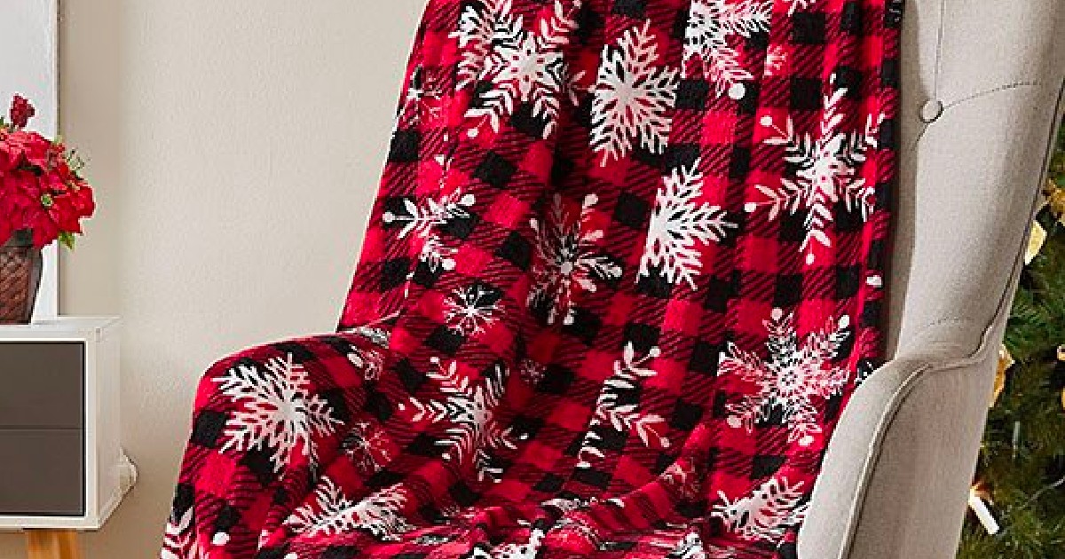 Zulily Christmas Throws Only 7.99 (Reg. 40) The Freebie Guy®