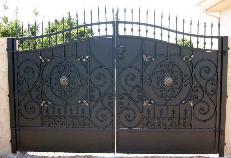 RV Gate Ideas & RV Gate Plans To Secure Your RV In Style