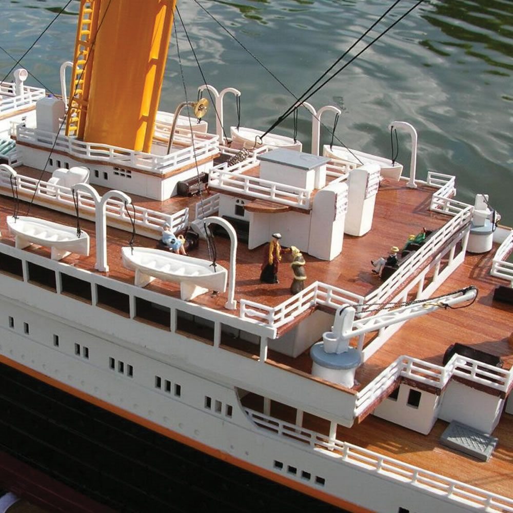 Remote Controlled Titanic Boat » Gadget Flow