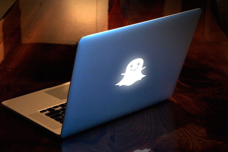Custom Macbook Backlit Design By Uncover » Gadget Flow