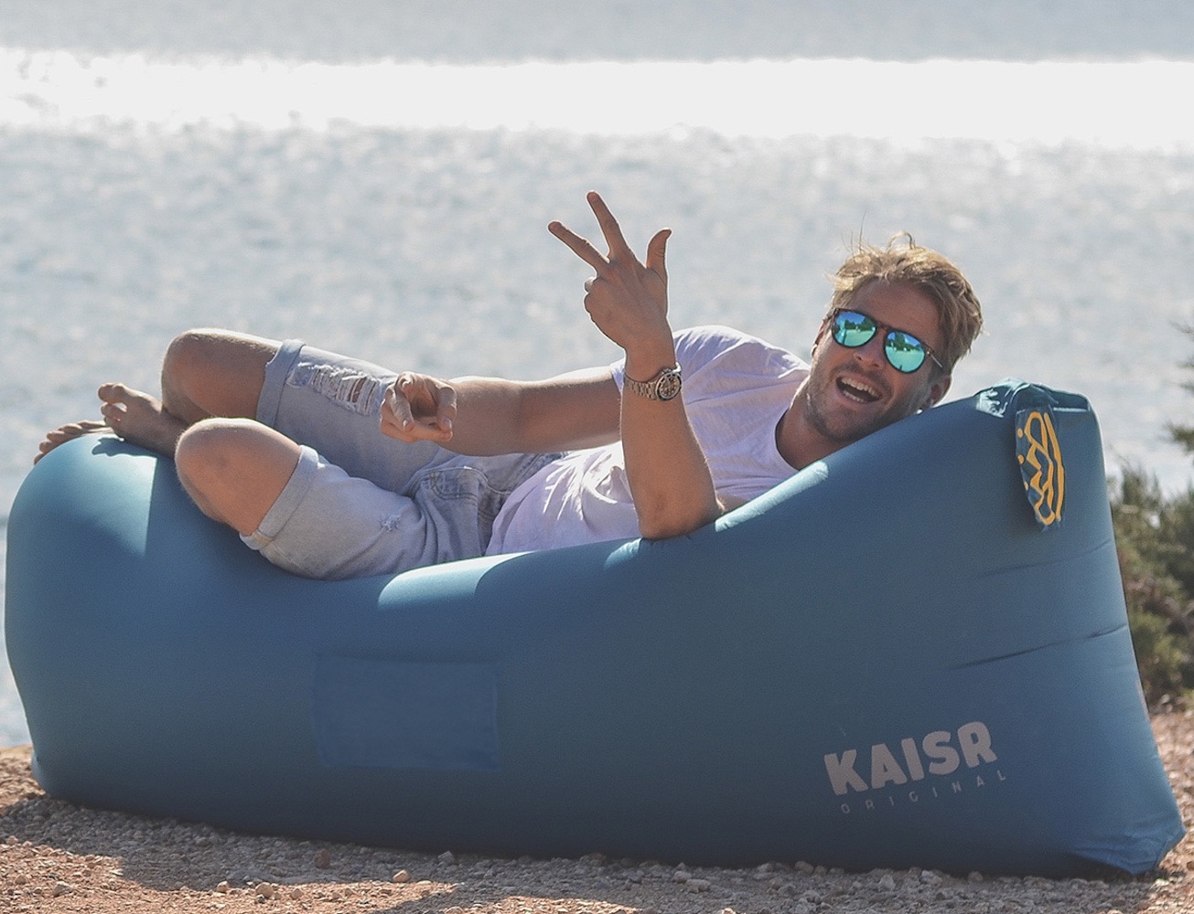 Kaisr Inflatable Air Lounge » Gadget Flow Kaisr Inflatable Air Lounge » Gadget Flow