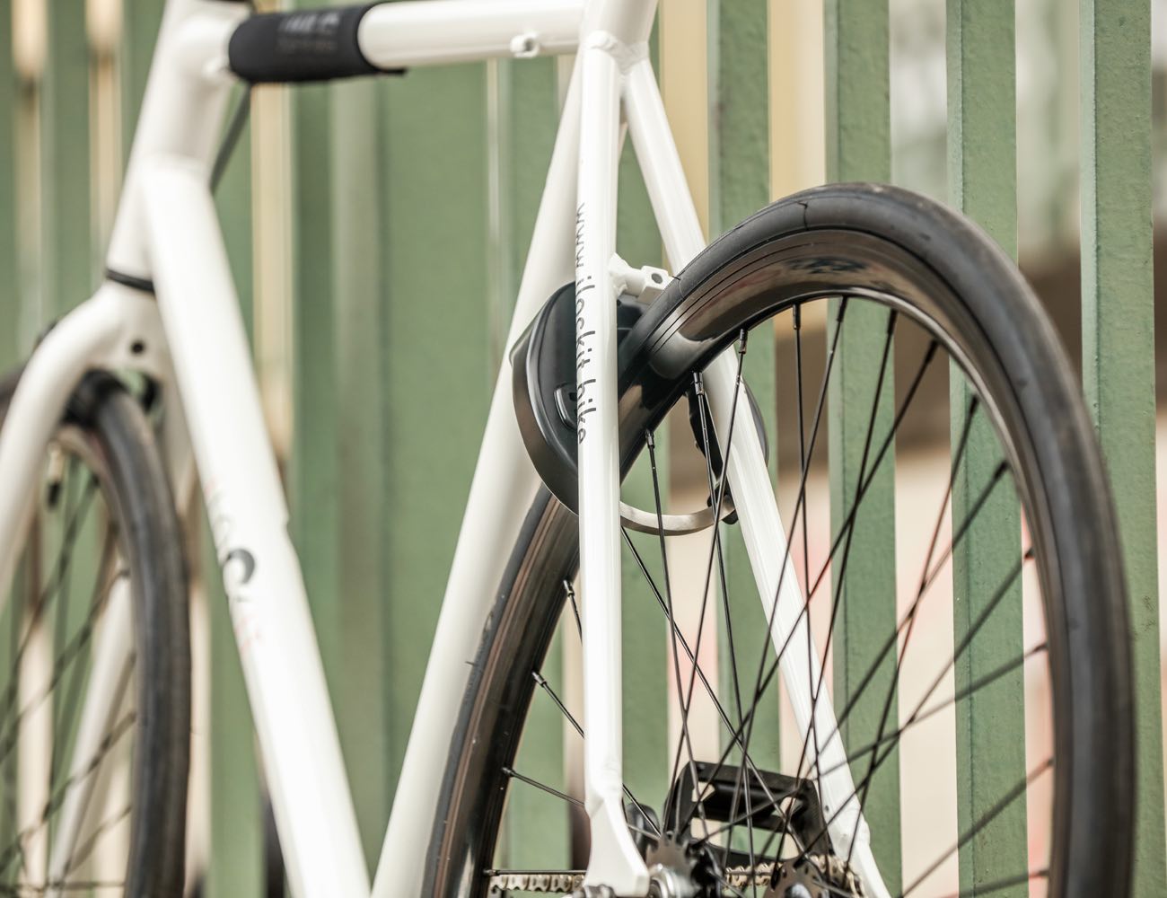 I LOCK IT Automatic Bike Lock » Gadget Flow