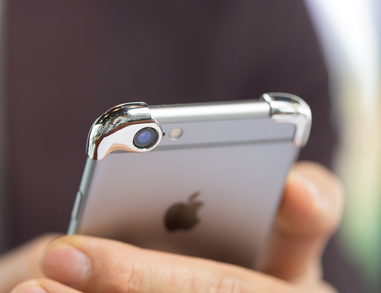 Slimmest iPhone Case Made of Silver » Gadget Flow