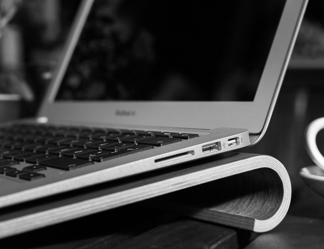Wooden MacBook Stand » Gadget Flow