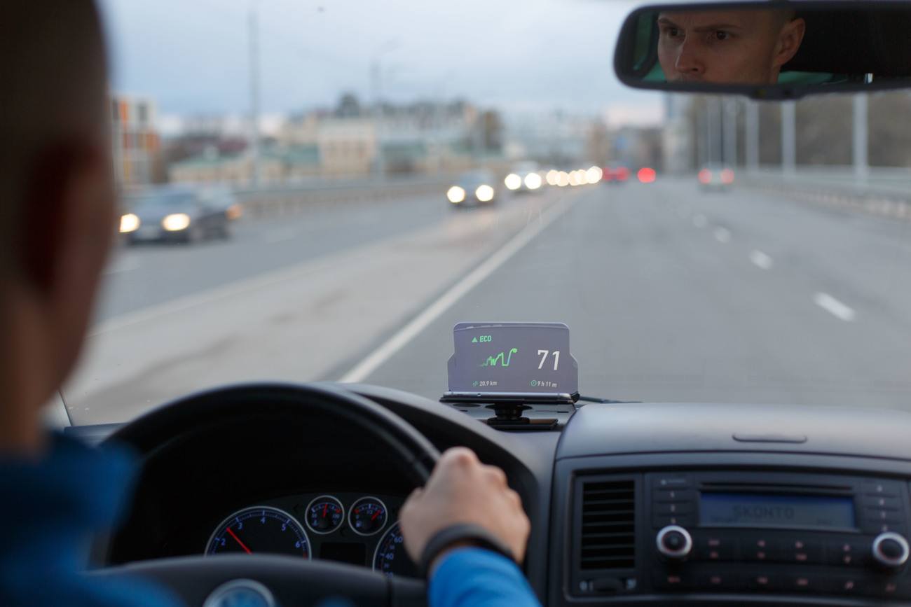 HUDWAY Glass Keep Your Eyes On the Road » Gadget Flow