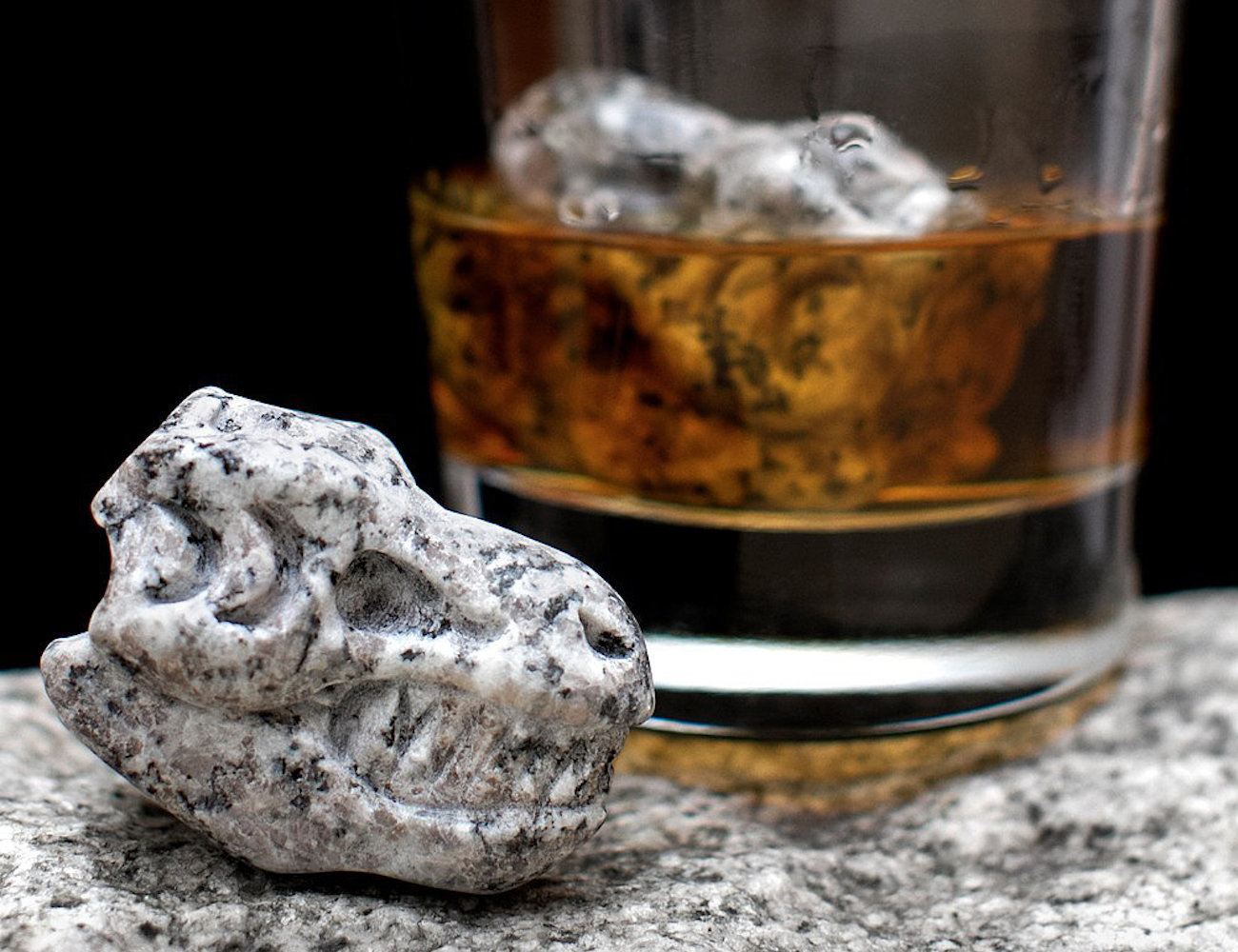 Granite TRex Skull Whiskey Rocks » Gadget Flow