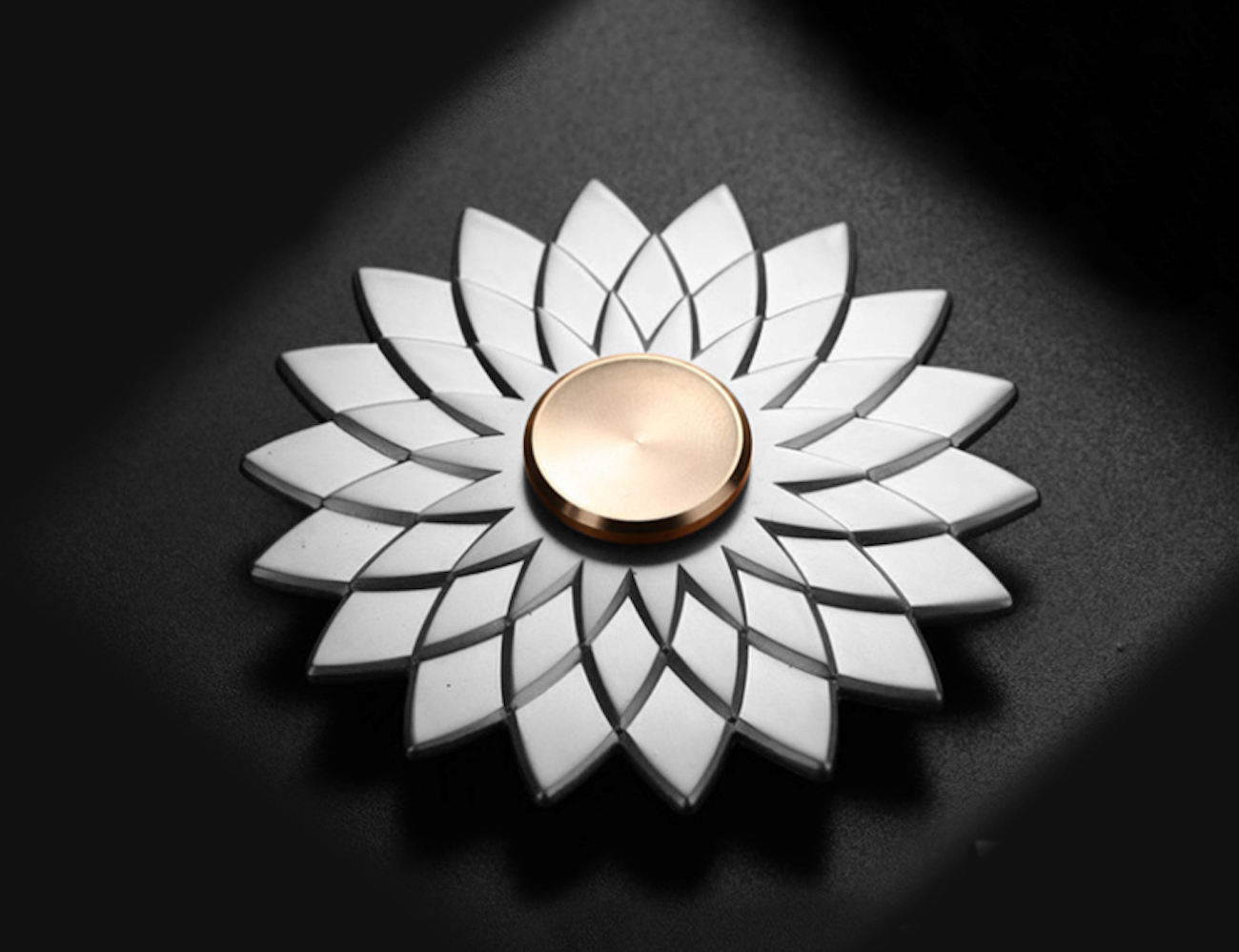 Noble Romantic Flower Fidget Spinner » Gadget Flow