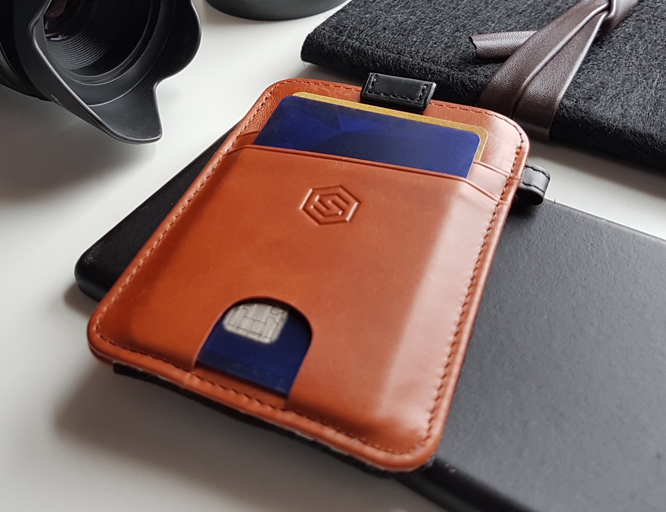 STRAPO Expandable Minimalist Wallet