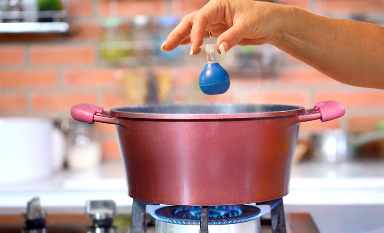 BoilingBeeper Water Boiling Alert Device » Gadget Flow