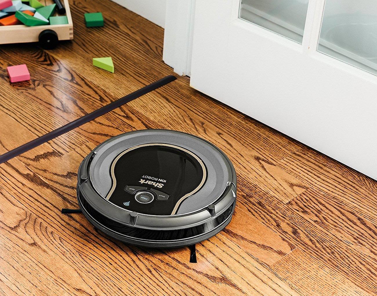 Shark ION ROBOT Voice Control Robotic Vacuum » Gadget Flow