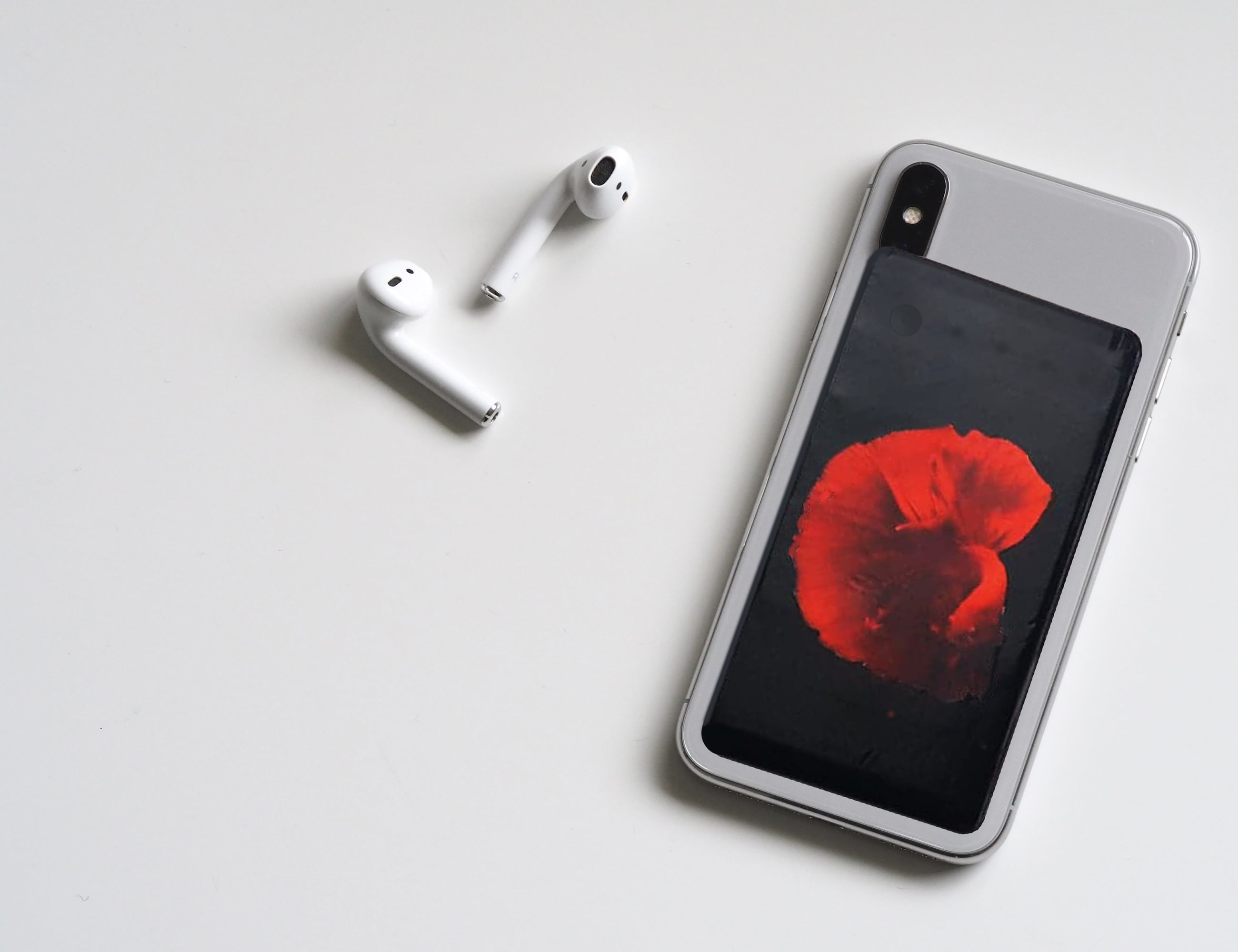 Sticker Attachable Wireless Power Bank » Gadget Flow