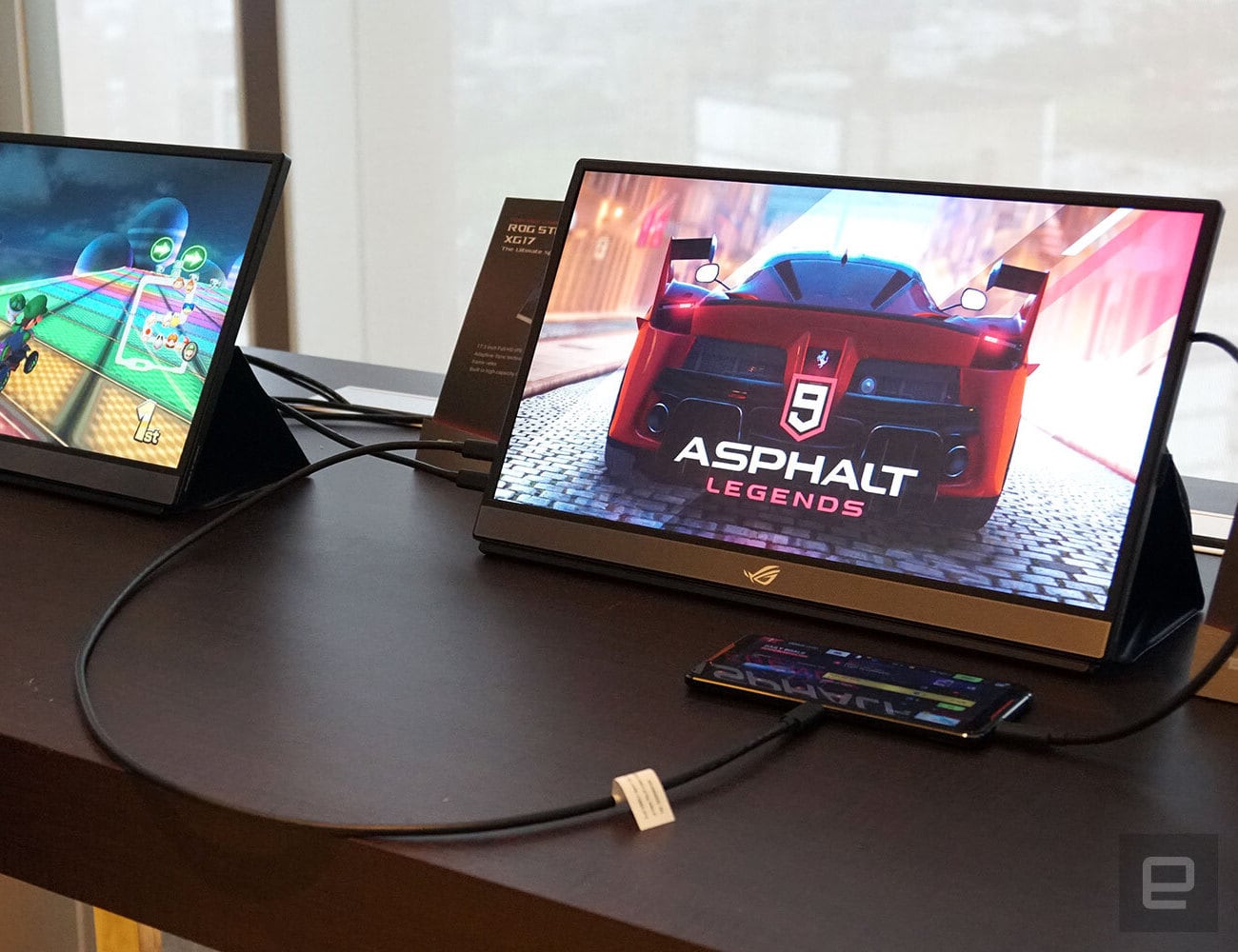 This portable USB monitor is great for gamers on the go