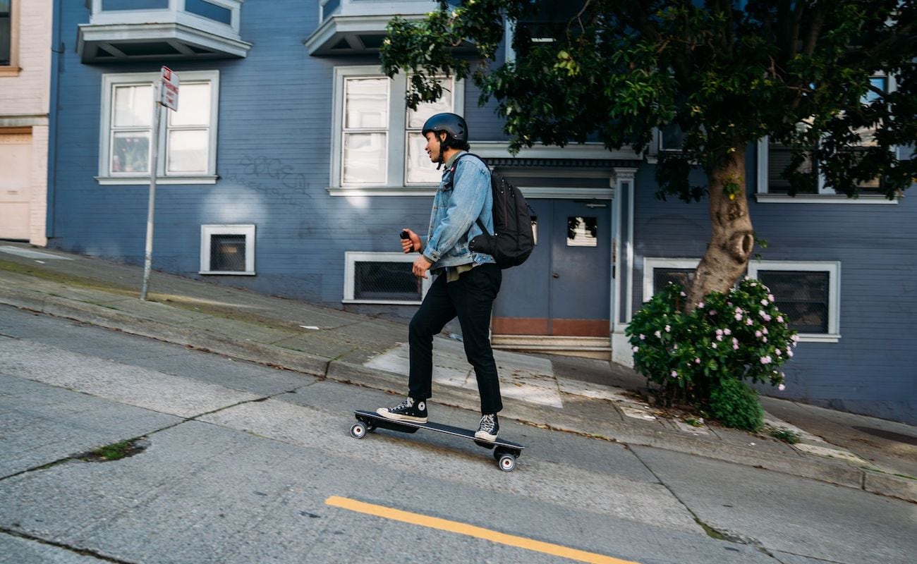 This HighPerformance Electric Longboard Can Go 24 mph