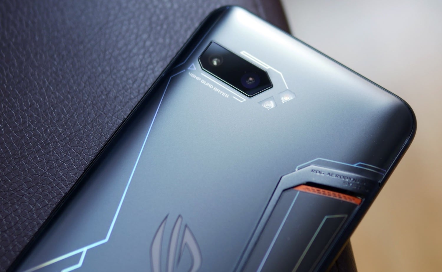 Asus Rog Phone 2 Conheça ROG Phone 2, o celular Android mais poderoso