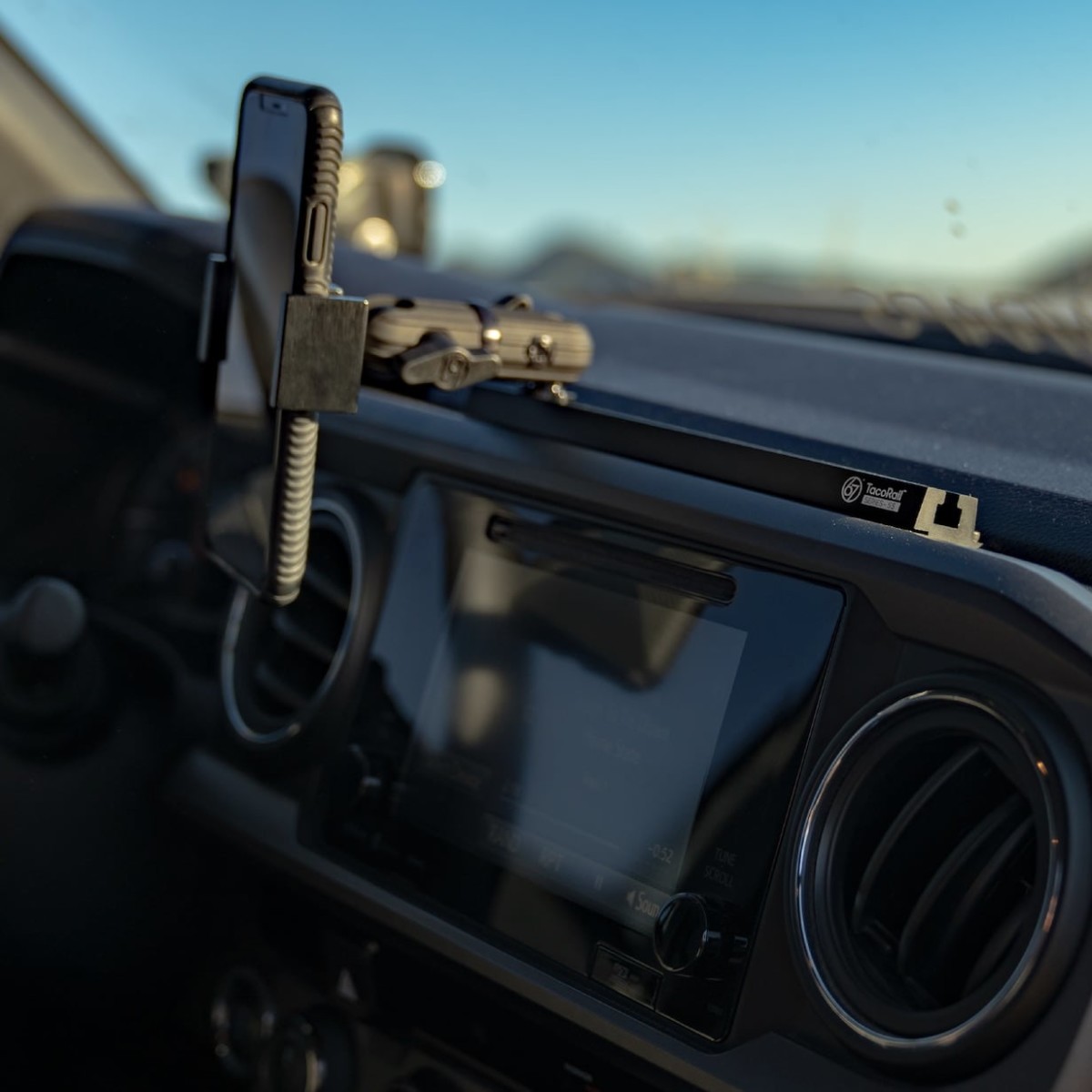 This Device Mounting Solution Holds Any Type of Phone