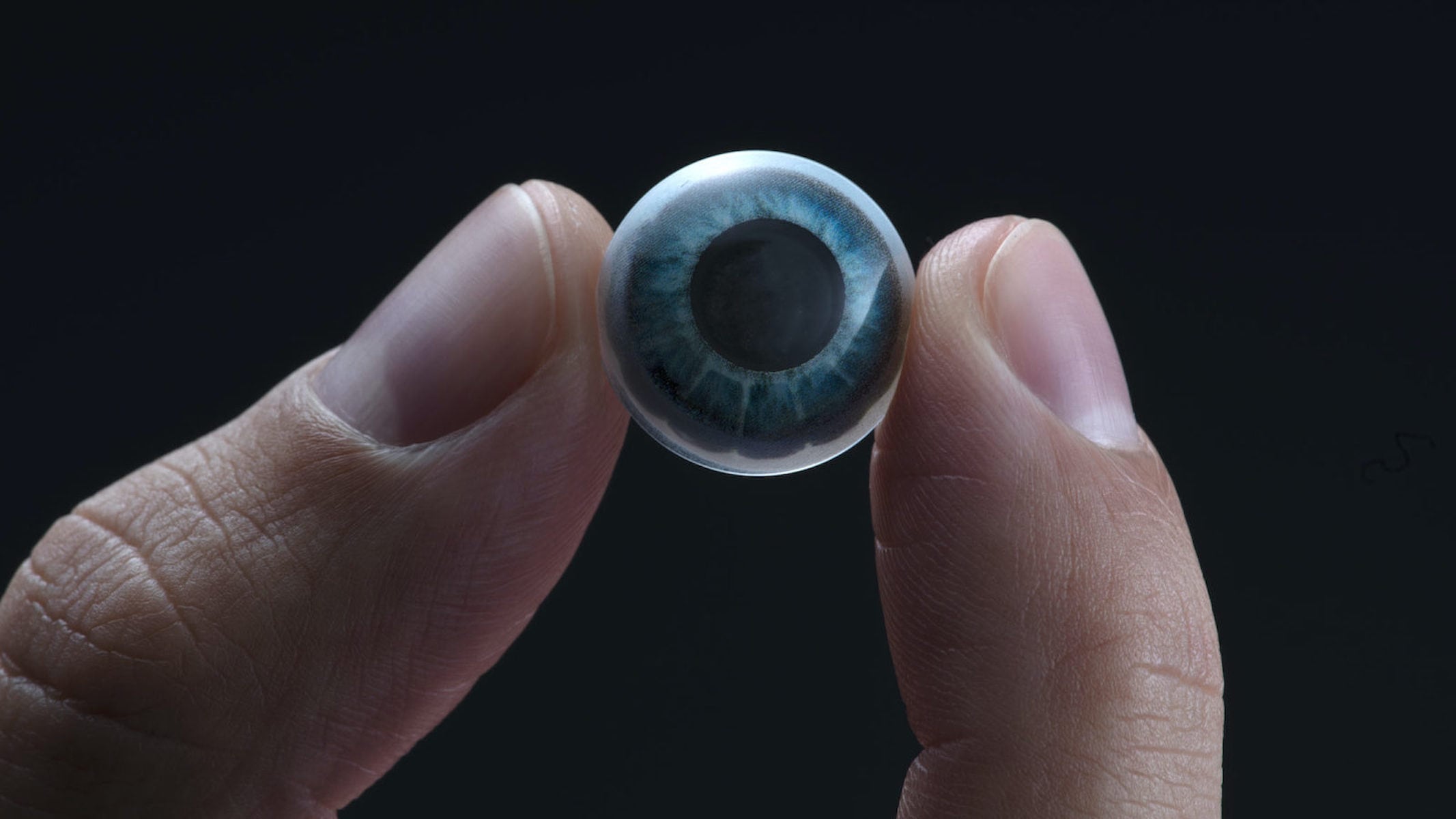 Mojo Vision launches an AR contact lens at CES 2021